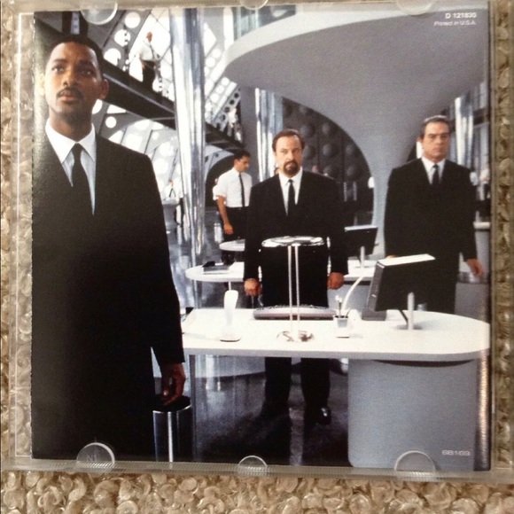 Men in Black Original Motion Picture Soundtrack by Various Artists (CD 1997) - Picture 3 of 11